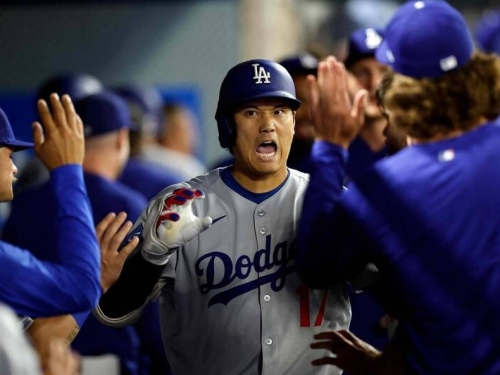 MLB》連3場炸裂！大谷翔平以42轟並列國聯全壘打王 連10場敲安