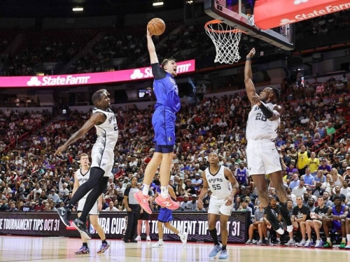 NBA》本屆狀元、榜眼首度正面對決 佛拉格轟31分力壓哈波