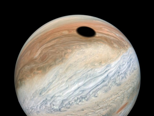 木星上拍到黑洞？NASA曝驚人照片