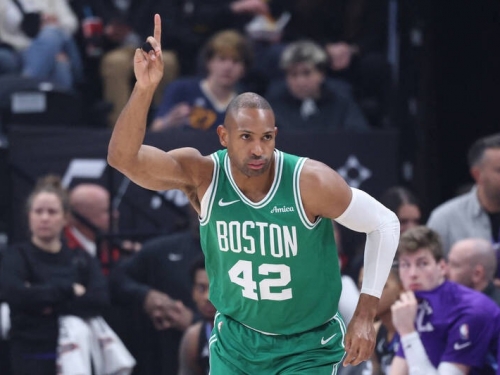 NBA》補強來了！勇士網羅資深長人哈佛德、後衛莫爾頓