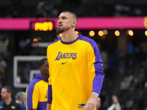 NBA》尼克不只要布羅格登！有意2名前湖人中鋒　積極提升陣容深度