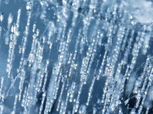 水到105度會結冰？科學家發現反物理現象後被質疑