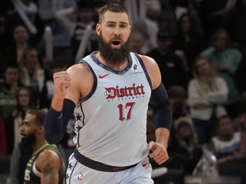 NBA》去年與巫師簽9.9億約 立陶宛長人瓦倫丘納斯被交易至國王