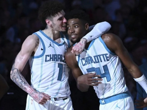 NBA》黃蜂新星動手術提前報銷 小鮑爾無緣明星賽先發