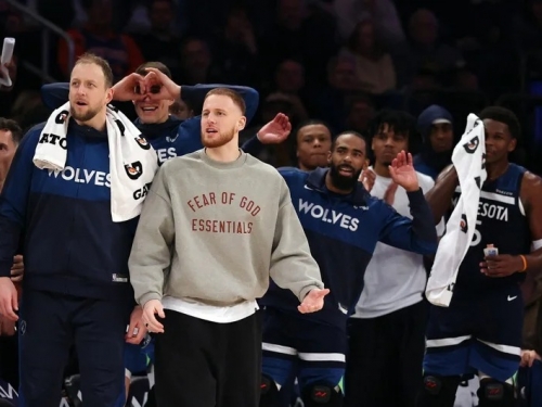 NBA》灰狼迪文森佐傷勢非預期嚴重 預計3周後重新評估