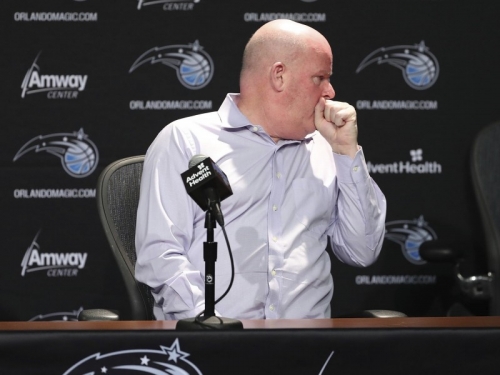 停賽期間仍得工作 魔術總教練曝艱難狀況