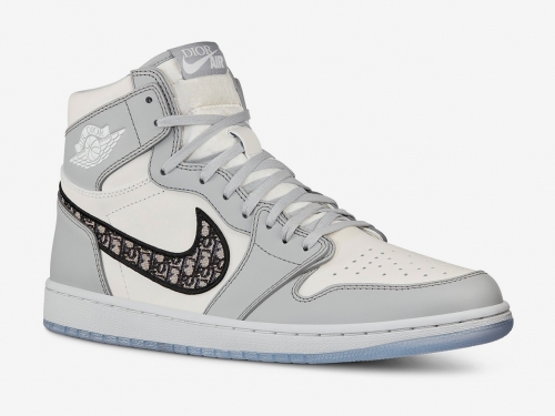 好興奮啊！近賞DIOR X NIKE限量版AIR JORDAN 1 HIGH OG