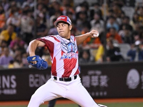 中職》曾一度挑戰二刀流！19歲「星二代」李軍暫專注投球