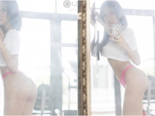 妹子「健身房自拍」好狂喔！「粉色小丁」露出渾圓蜜桃臀！旁邊的人怎麼專心啦！