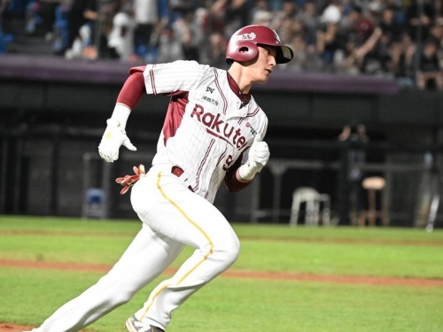 中職》單季連續32場安打獨居史上第二 陳晨威的無敵抗壓力