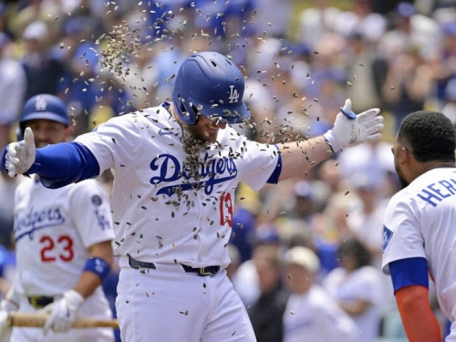 MLB》久等了！道奇明星重砲首轟終於出爐 隊友激動：希望他釋放壓力