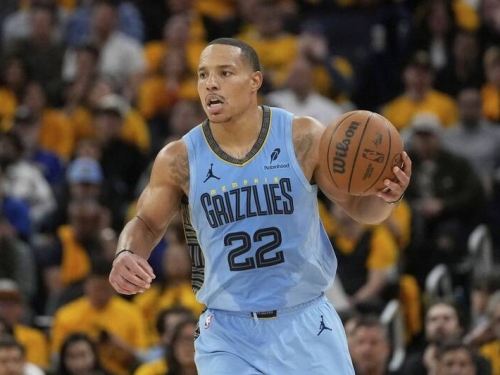 NBA》接手「小拳石」巴恩61億大約！魔術拒絕2位資深後衛球隊選項