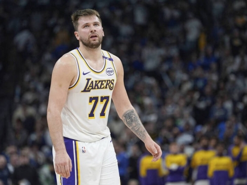 NBA季後賽》湖人再輸一場放暑假 詹姆斯、東契奇吐心聲