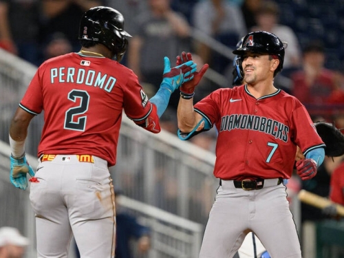 MLB》台美混血球星卡洛爾雙響砲進帳3打點 響尾蛇逆轉國民
