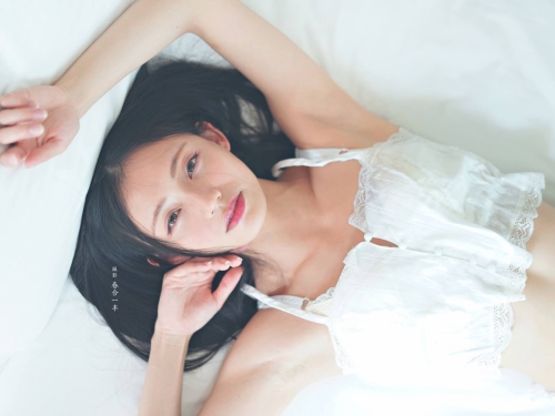 人生就是不停的戀愛！「台灣小周迅」完美身材讓人瞬間愛上她！