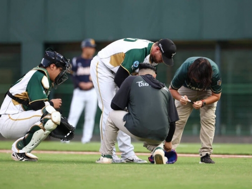 中職》拚連勝的後勁遭「拐氣」？ 釘鞋顏色有規章可循