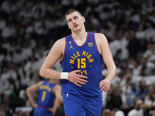 NBA季後賽》約基奇拿20分大三元 金塊3連勝灰狼聽牌