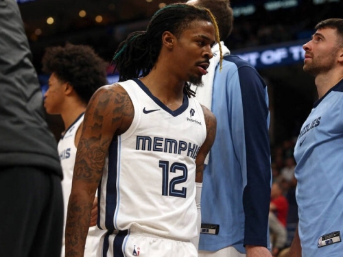 NBA》莫蘭特因「摸毛哨」暴怒遭驅逐出場 裁判賽後秒說是誤判