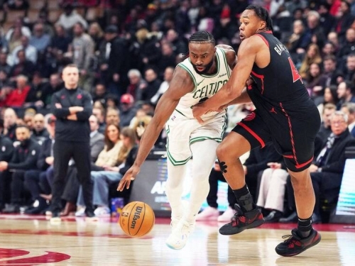 NBA》布朗砍全場最高24分 領軍塞爾提克擊退暴龍收下6連勝