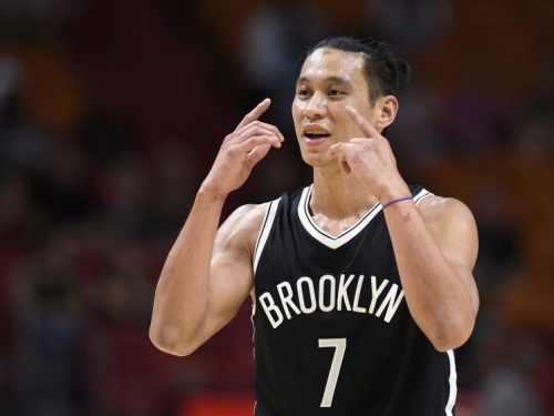 雅虎爆料林書豪激勵條款！化身「痛痛人」2200萬蒸發