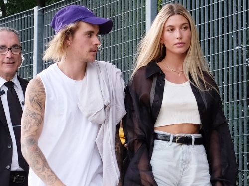 叔叔Alec Baldwin證實Justin Bieber和Hailey Baldwin已結為夫妻！