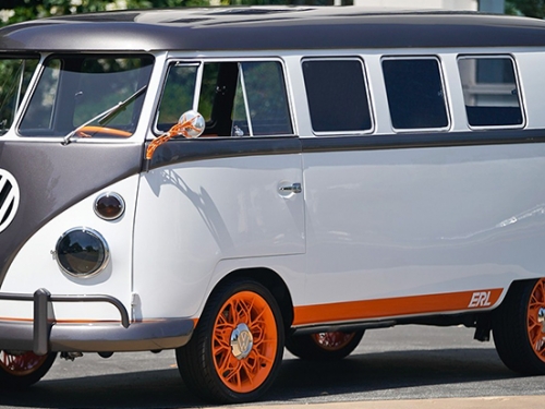 Volkswagen 發表首款復古電動露營車！竟然還內藏 Porsche 專用的懸吊技術......