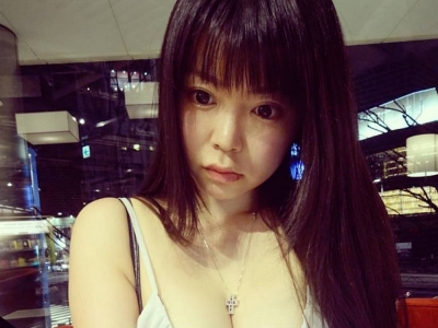 暴露狂女星涉谷由里「想交台灣男友！」巨乳炸床晃得我頭好暈啊...