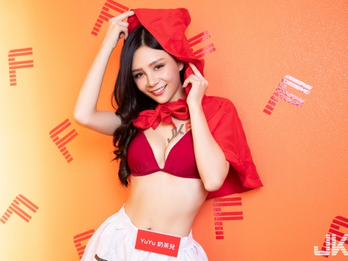 爆乳小紅帽「YuYu 奶茶兒」櫥窗裡任各位大野狼挑選　想一口吃掉的舉手！