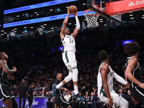 NBA》猛！字母哥命中率破8成轟32分 公鹿驚人三分雨射爆籃網