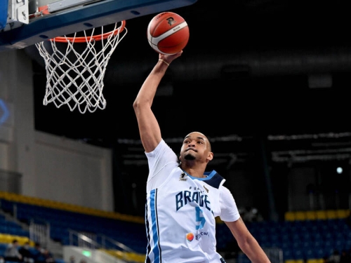 PLG》太無解了！37歲強森能投能灌 還有拿手好戲沒搬出來