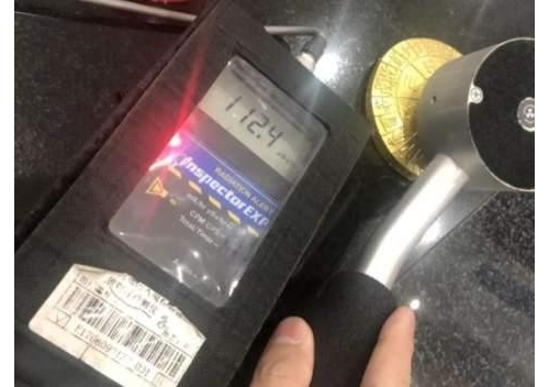 女戴「能量石」莫名流鼻血 海關查驗竟輻射超標
