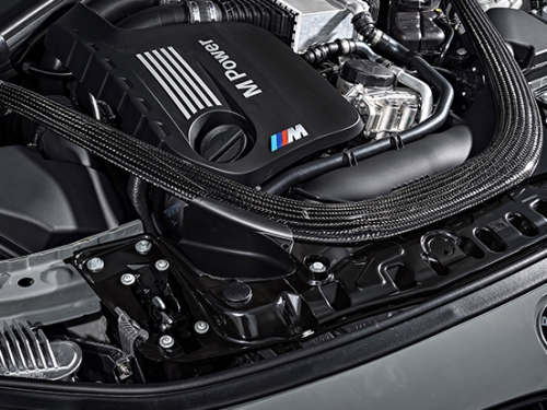 這才是汽車工藝的浪漫啊！無懼純電浪潮，BMW執行長強調：我們會繼續開發新引擎