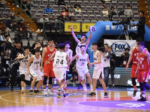 鄉下土包子創奇蹟 義守退台師闖冠軍戰