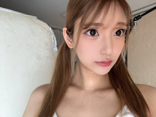 關東第一淫亂人妻！「倉木華」對每個男的都能張開腿，24H小穴都是濕的