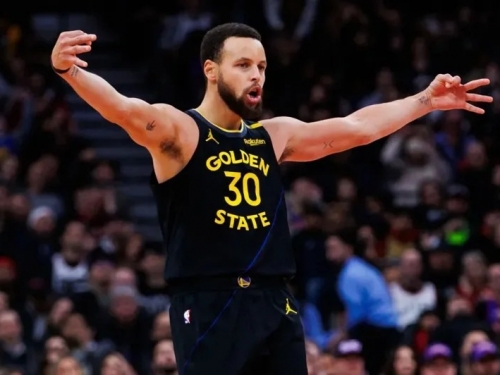 NBA》柯瑞超越艾佛森、Kobe紀錄 暴龍主帥：退休那天要爛醉