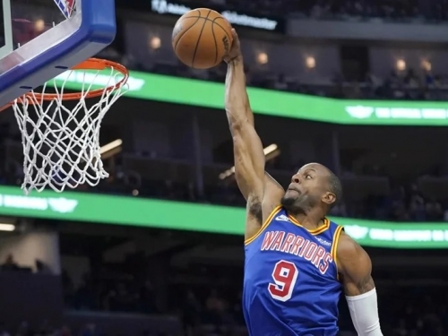 NBA》退休4冠功臣伊古達拉背號 勇士選這場辦儀式充滿巧思