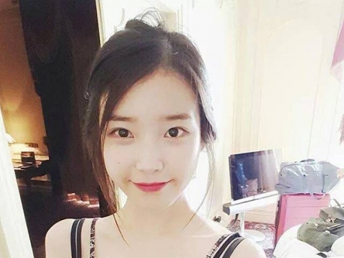 你怎麼選？性感的小野馬？還是清純惹人疼的國民妹妹？