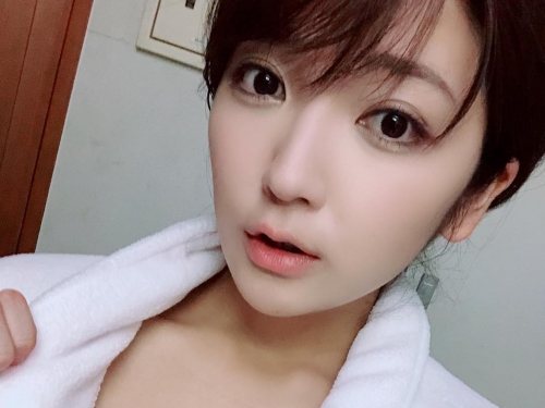 甜美牙助「神咲詩織」G級巨乳威猛無比　一下海就被開發成慾女！