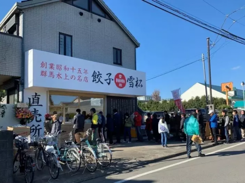 日本無人冷凍餃子店 疫情後退燒 比全盛期減10％