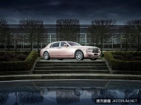 《Rolls-Royce Sunrise Phantom》玫瑰金女神超貴氣