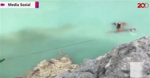 友墜世界地獄火山湖亡 他跳進搶屍