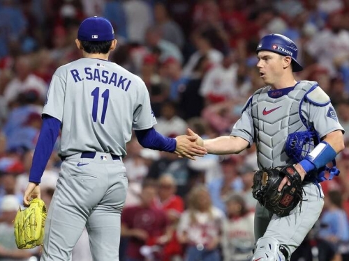 MLB季後賽》道奇鐵捕骨折未痊癒仍先發！ 羅伯斯：我不意外