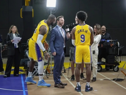 NBA》詹皇稱父子同隊是純粹的快樂 布朗尼下班只想遠離老爸