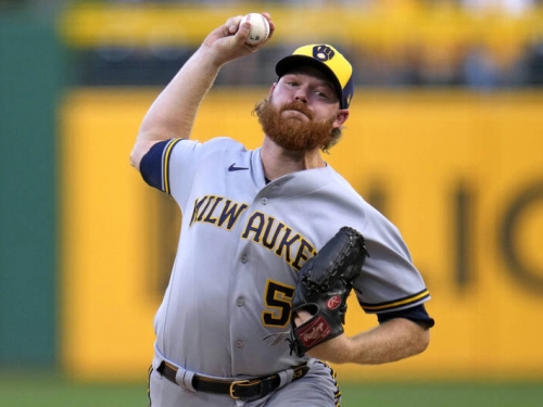 MLB》肩膀動刀明年恐報銷 釀酒人忍痛與明星右投分道揚鑣