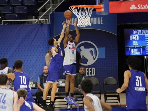 NBA》詹皇、湖人總管親自見證！ 布朗尼表現反彈砍全隊最高分