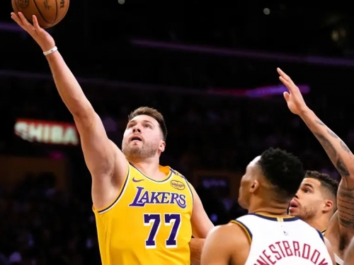 NBA》Doncic僅打三節就轟31分、生涯200次30+！湖人120：108金塊