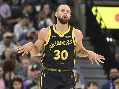 NBA》柯瑞轟33分、K湯關鍵三分彈宰馬刺 火箭同日輸球勝差再拉大