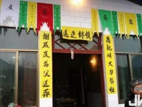 奇蹟！死亡11小時復活 男自行推開棺材
