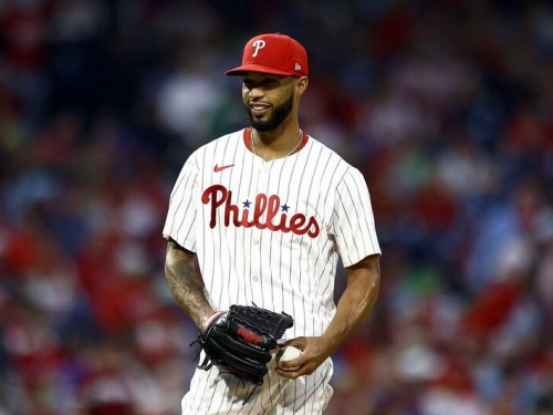 MLB》費城人左投以人父迎季後賽 坦言一切都在最完美時機點