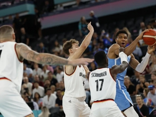 奧運男籃》安戴托昆波隻手難撐 德國慢熱仍淘汰希臘闖4強